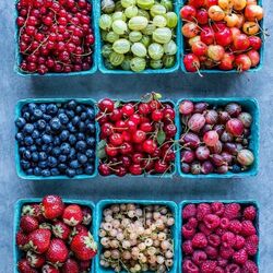 Пазл: Лотки с ягодами