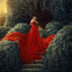 Пазл: Красное платье