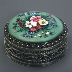 Пазл: Табакерка с финифтью