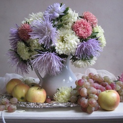 Пазл: С астрами и фруктами 