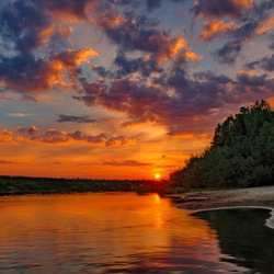 Пазл: Закат на реке