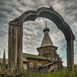 Пазл: Сквозь арку времеи