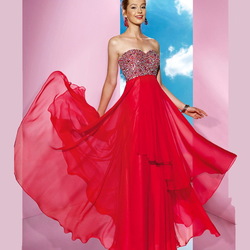 Пазл: Бальное платье