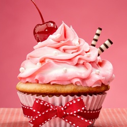 Пазл: Пирожное с вишней