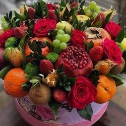 Пазл: Фруктово-цветочный букет