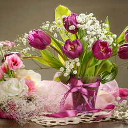 Пазл: Букет из фиолетовых тюльпанов
