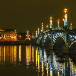 Пазл: Троицкий мост под Новый год
