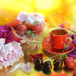 Пазл: Утренний чай с клубникой