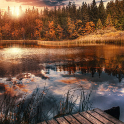Пазл: Осенний вечер на озере