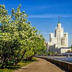 Пазл: Весна в Москве