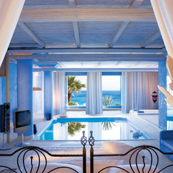 Пазл: Спальня с видом на море