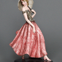 Пазл: Фарфоровая статуэтка