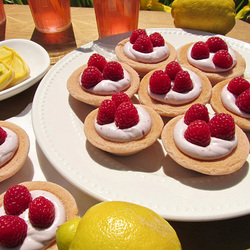 Пазл: Десерт с малиной