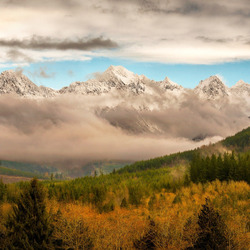 Пазл: Осенний туман в горах