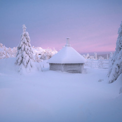 Пазл: Избушка в сугробах