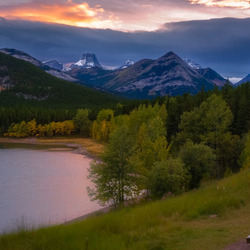 Пазл: Горное озеро