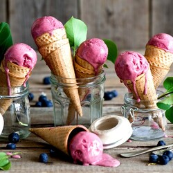 Пазл: Мороженое вишневое 