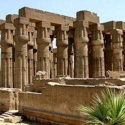 Пазл: Колонны древнего храма в Луксоре