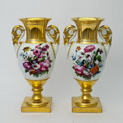 Пазл: Антикварные вазы