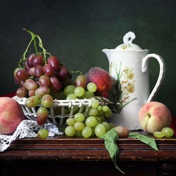 Пазл: Виноград и персики 