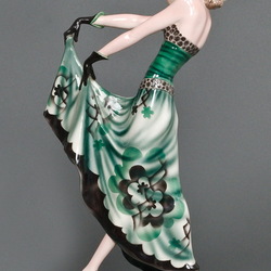 Пазл: Фарфоровая статуэтка