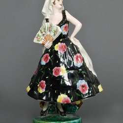 Пазл: Фарфоровая статуэтка