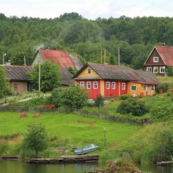 Пазл: Деревенька на холмах