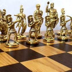 Пазл: Шахматные фигуры древней Греции