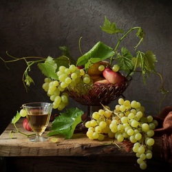 Пазл: С виноградом 