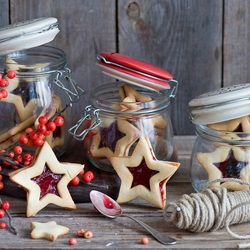 Пазл: Печенье в банках 