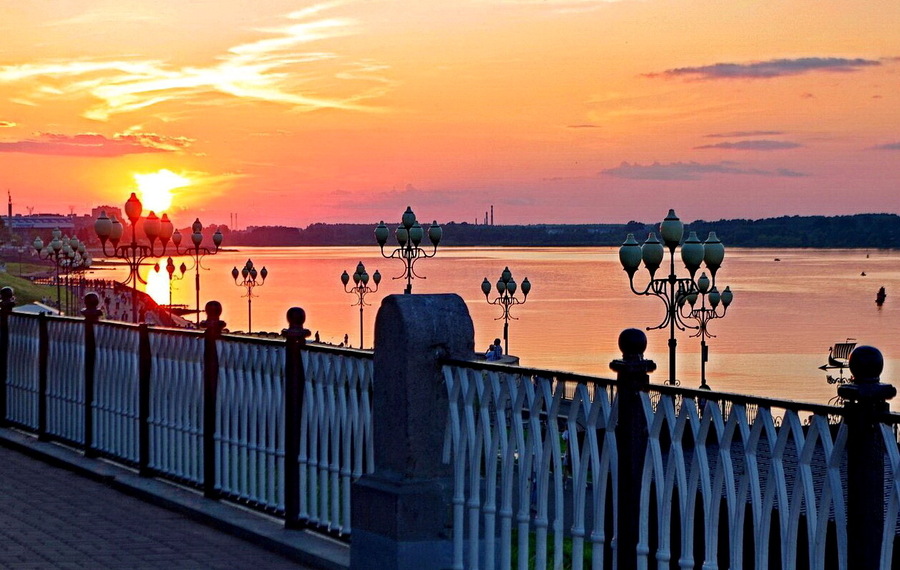 Пазл «Вечер тихой песнею над рекой плывёт» из 273 элементов | Собрать ...