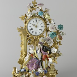 Пазл: Часы в фарфоре