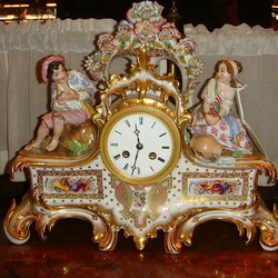 Пазл: Часы в фарфоре