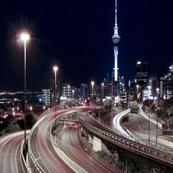 Пазл: Ночная магистраль