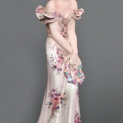 Пазл: Фарфоровая статуэтка