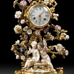 Пазл: Часы в фарфоре