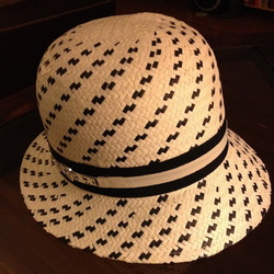 Пазл: Шляпы и шляпки. Клош