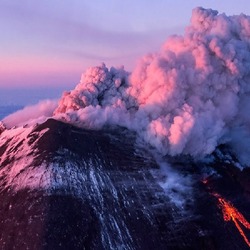 Пазл:  Извержение вулкана  Ключевская сопка