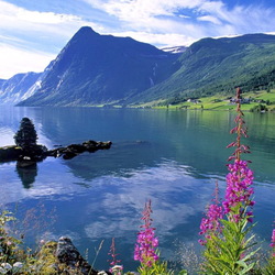 Пазл: Озеро в Норвегии