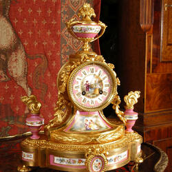 Пазл: Часы в фарфоре