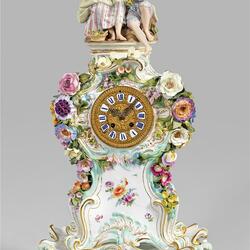 Пазл: Часы в фарфоре