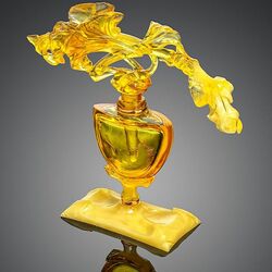 Пазл: Винтажный флакон для духов