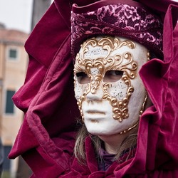 Пазл: Венецианские маски