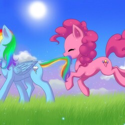Пазл: Радужный и Розовый пони