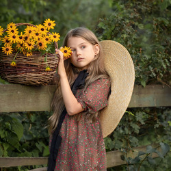 Пазл: Корзина с желтыми цветами