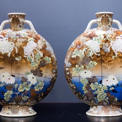 Пазл: Антикварные вазы