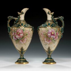 Пазл: Антикварные вазы