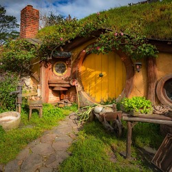 Пазл: В деревне хоббитов