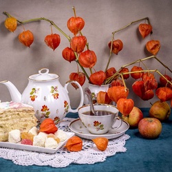 Пазл: Праздничное чаепитие 