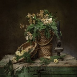 Пазл: На старом сундуке 